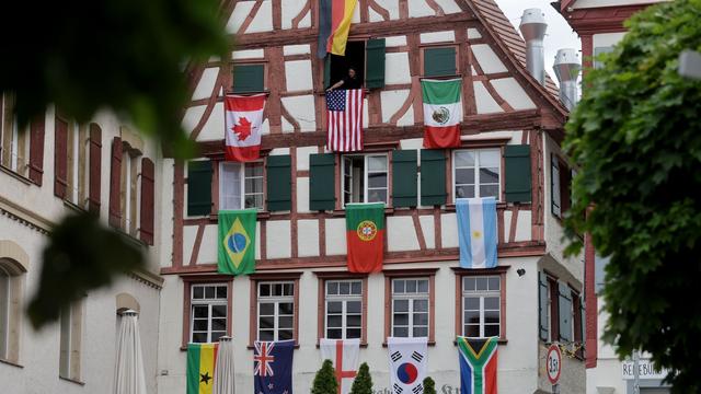 Statistik zur Fußball-WM: 172.000 Menschen aus WM-Teilnehmer