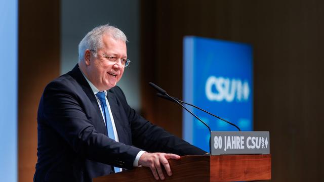 Hanns-Seidel-Stiftung: Ferber gibt Stiftungsvorsitz ab - Hol