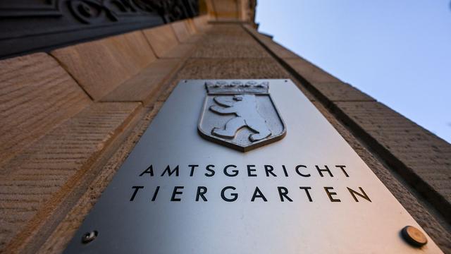 Fußball-Bundesliga: Feuerzeug-Wurf auf Torwart – Bewährungsstrafe für Union-Fan