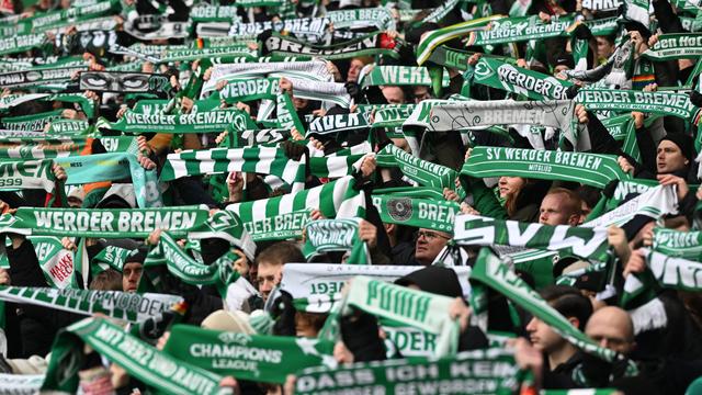 Fußball-Bundesliga: «Gestiegene Kosten»: Werder erhöht Dauer