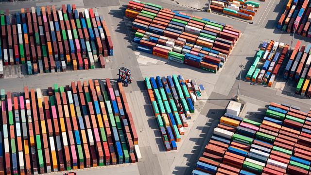 Welthandel: Trotz Iran-Krieg: Deutsche Exporte steigen im Ap