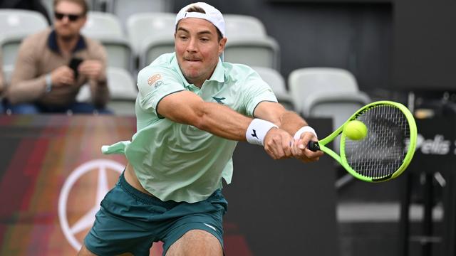 ATP-Turnier in Stuttgart: Nach Regen: Tennisprofi 
