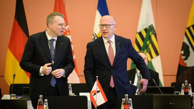 Sonderkonferenz: Ost-Regierungschefs beraten über Luft- und 