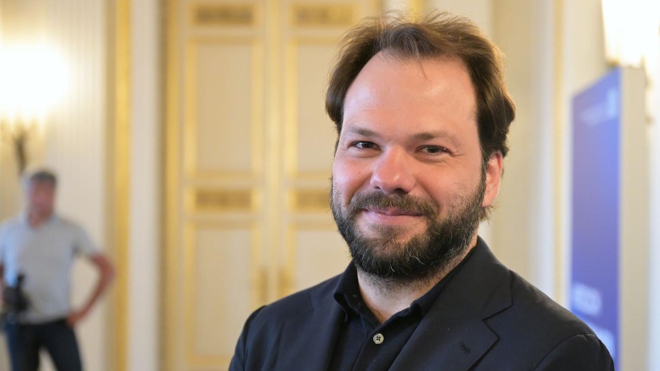 Bayerische Staatsoper: Petr Popelka für Rollentausch Musiker-Dirigent