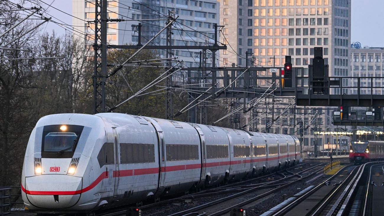 Bahnverkehr: Baustelle auf der Stadtbahn - Wie Fahrgäste ans Ziel kommen