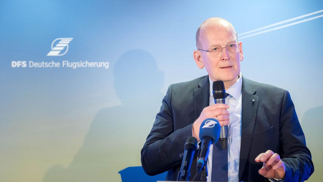 Gefährliche Flugkörper: Flugsicherung plant Drohnenabwehr mit Telekom und Hensoldt