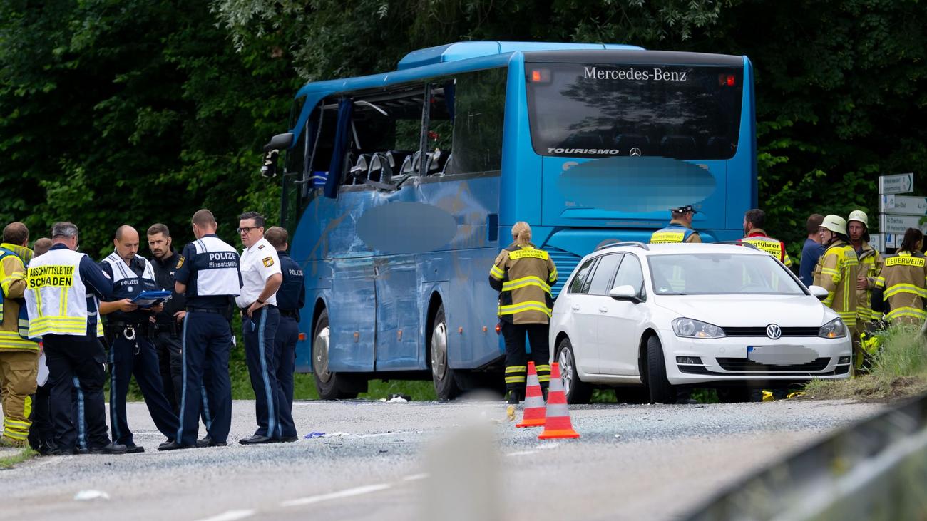 Verkehrssicherheit: Nach tödlichem Zusammenstoß: Wie sicher ist Busfahren?
