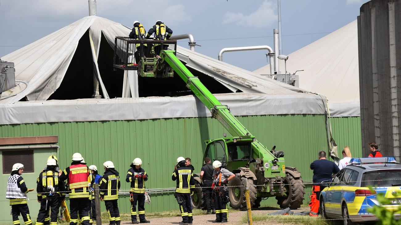 Tödlicher Arbeitsunfall: Unfall an Biogasanlage - Arbeiter stürzt in Silo und stirbt