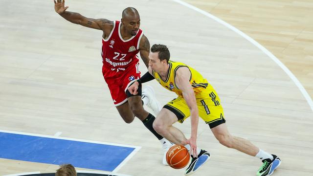 Basketball-Finale: Bayern düpiert: Alba Berlin gleicht in Finalserie aus