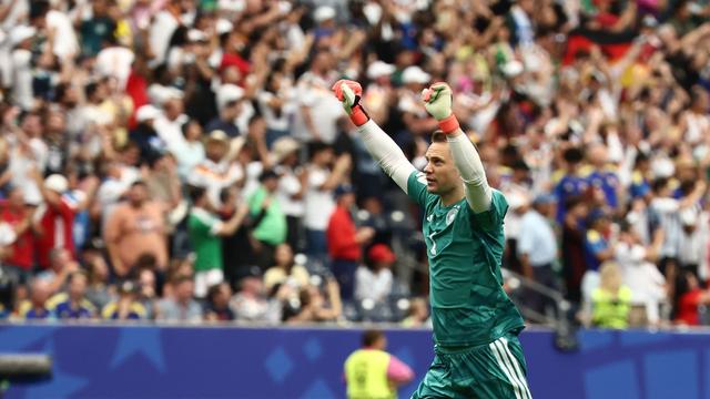 Fußball-Nationalmannschaft: Manuel Neuer mit Comeback WM-Rekordtorwart