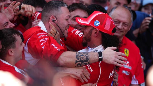 Formel 1 in Spanien: Mercedes ausgebremst: Erster Ferrari-Triumph für Hamilton