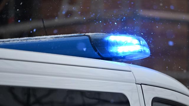 Verfolgungsjagd: Motorrad prallt bei Flucht in Berlin auf Polizeiauto