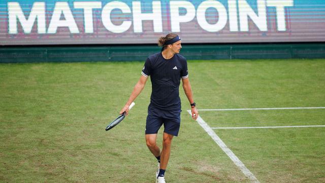 Bild: Tennis: Rasenturnier in Halle: Altmaier zieht ins Viertelfinale ein
