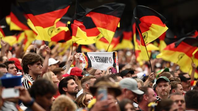 Beim DFB-Auftaktspiel: Für Hitler-KI-Bild missbraucht: Betroffener Fan fassungslos