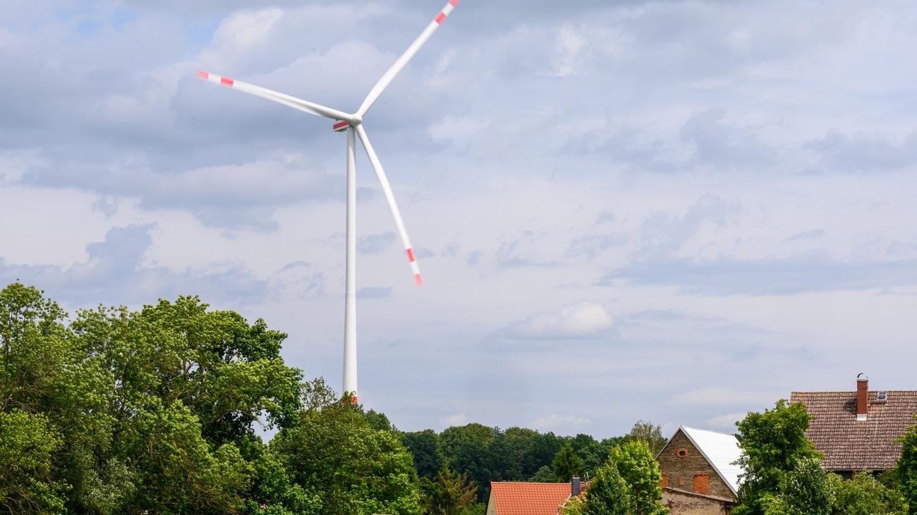 Windrad abgebaut: Nach 2,5 Jahren: Rückbau eines XXL-Windrads sorgt für Fragen