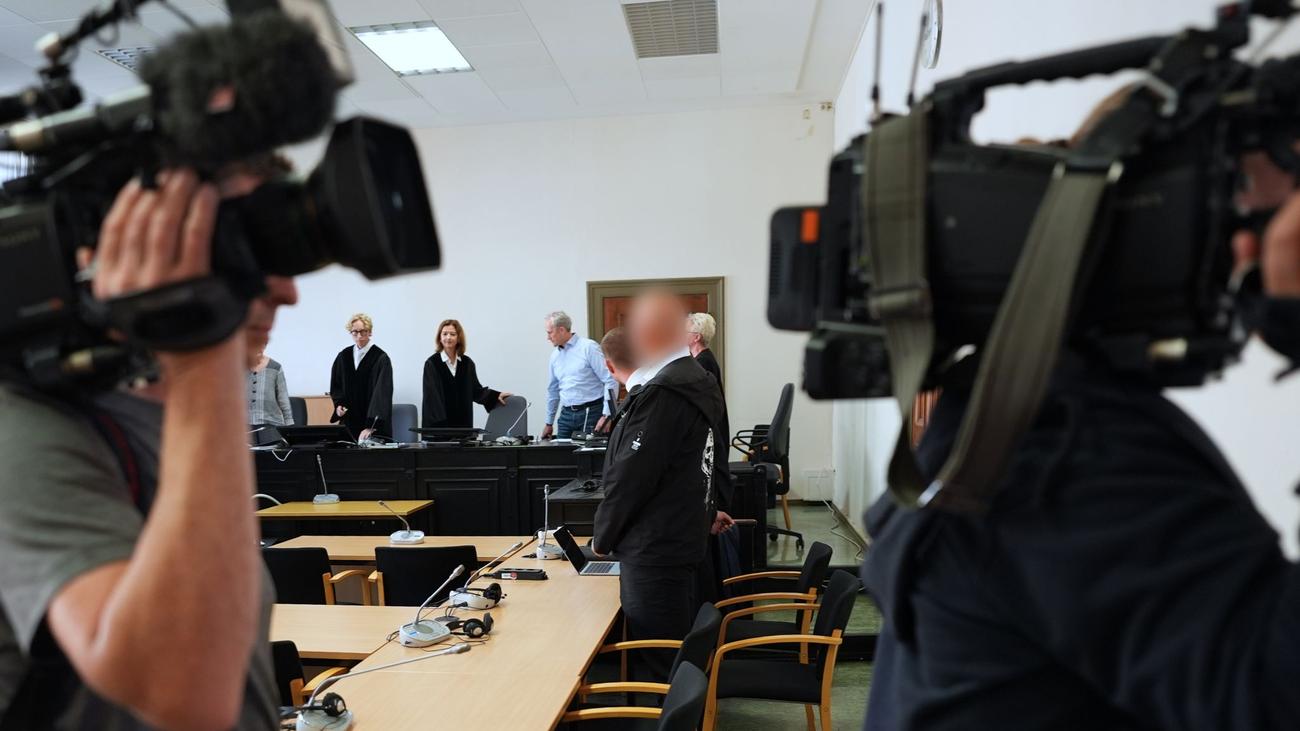 Prozess gegen Vater: Urteil zu angeblicher Zwangsprostitution von Sohn aufgehoben