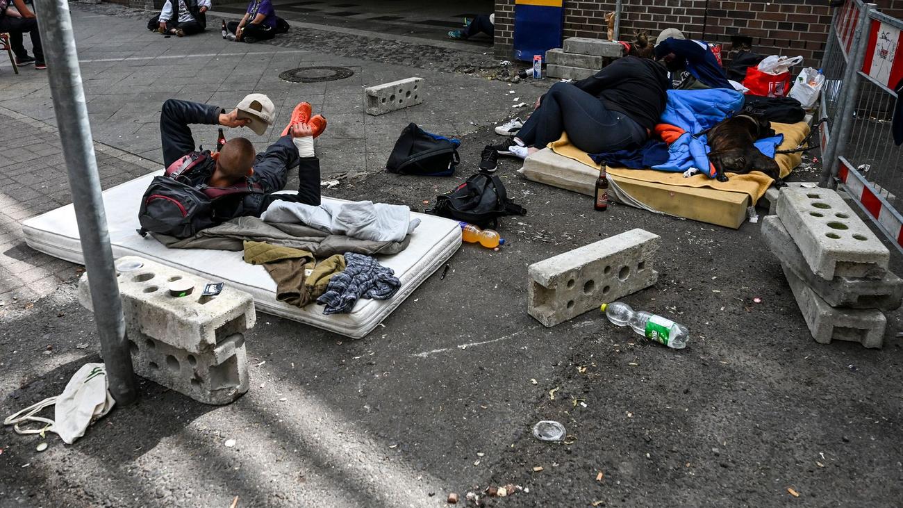 Hitze: Obdachlose in Berlin leiden unter Hitze – Hilfe gefragt