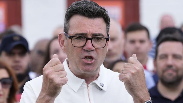 Regierung: Starmer-Rivale Burnham ins britische Parlament gewählt