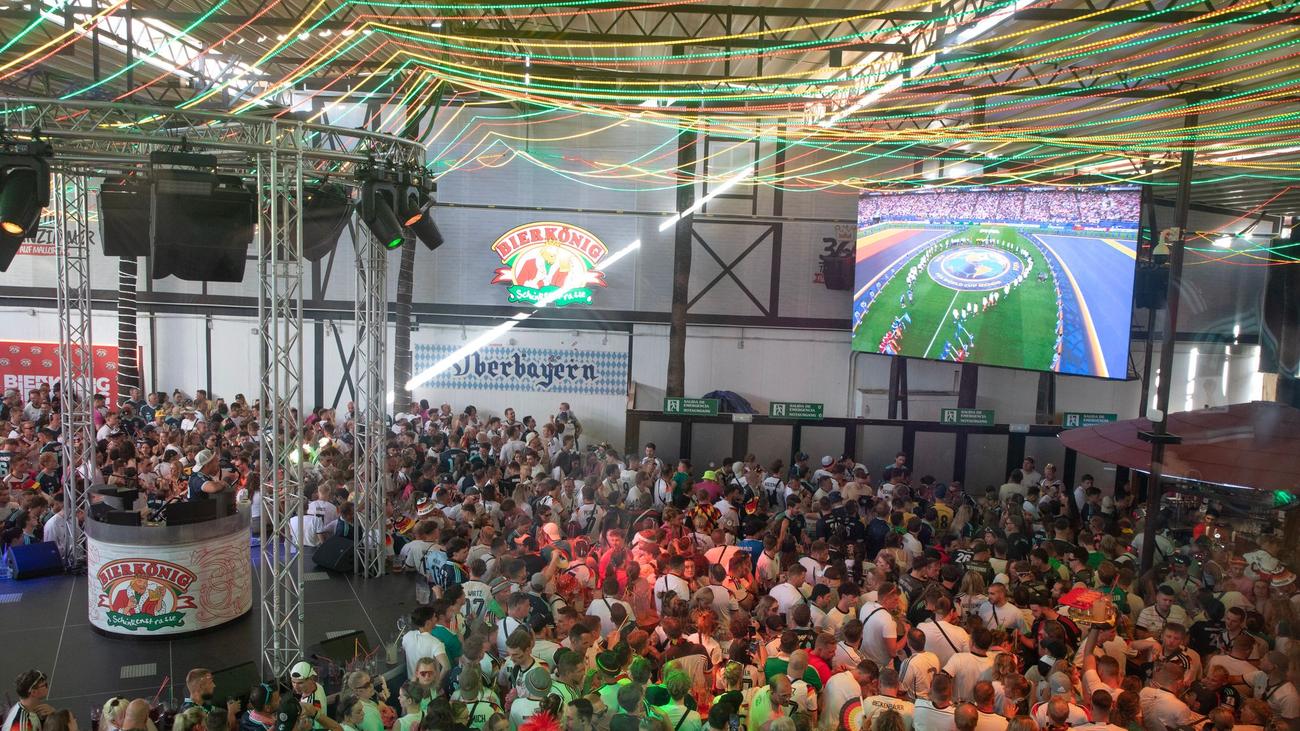 Wetter: WM im Urlaub: Public Viewing bei fast 40 Grad auf Mallorca