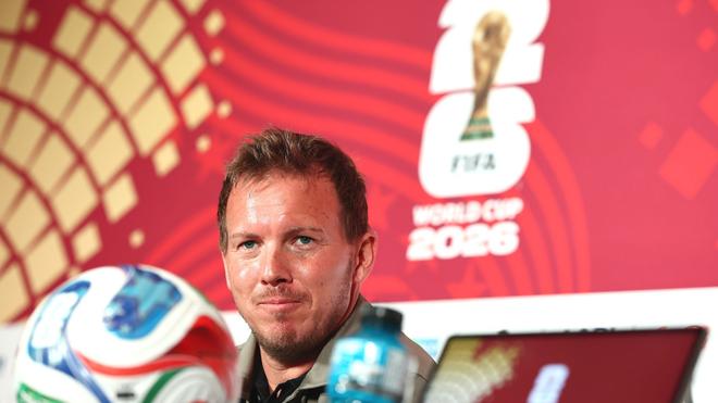  Bundestrainer Julian Nagelsmann wünscht Ex-Eintracht-Coach Dino Toppmöller für dessen neuen Job alles Gute.