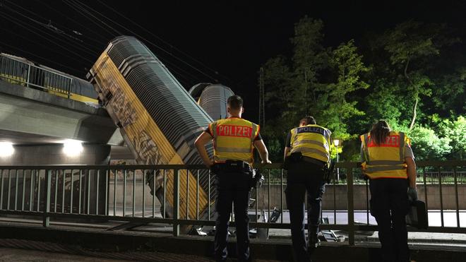 Notfall in München: Die Polizei ermittelt, warum die beiden Züge zusammengestoßen sind.