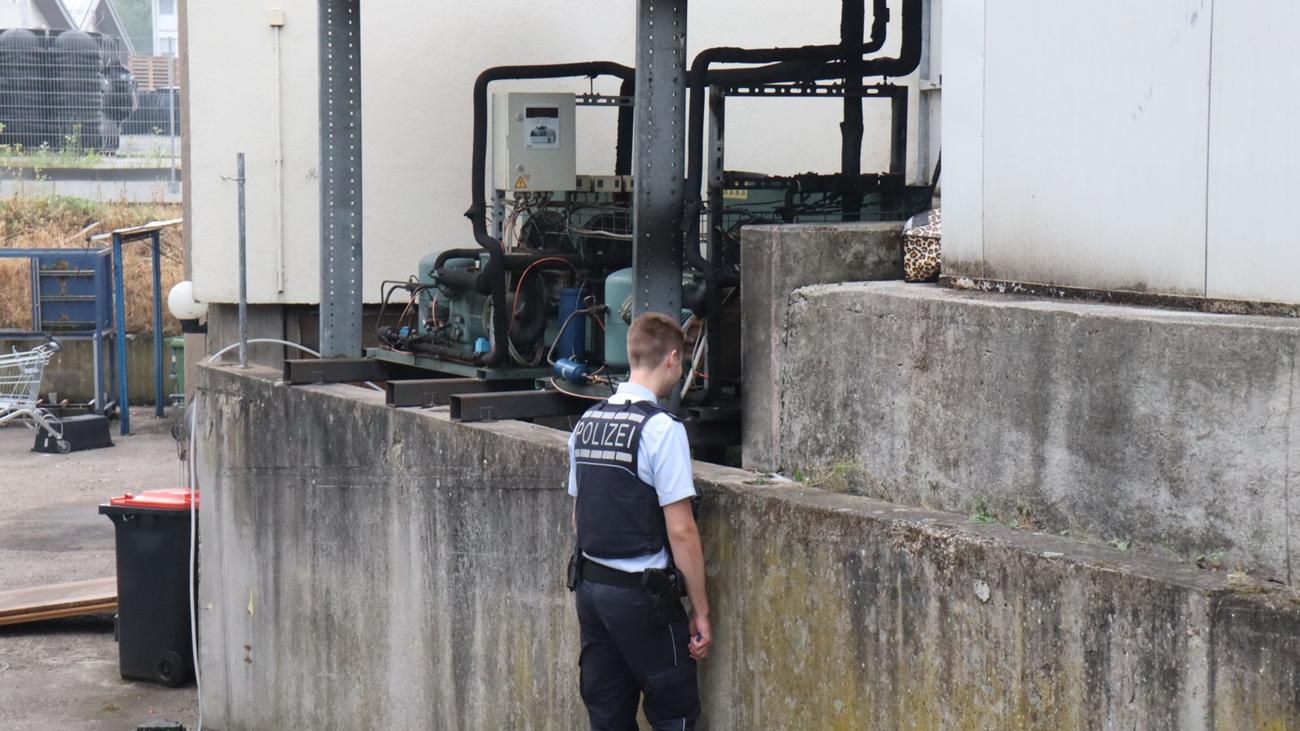 Brände: Brand in Dönerfabrik – Inhaber und Sohn entkommen