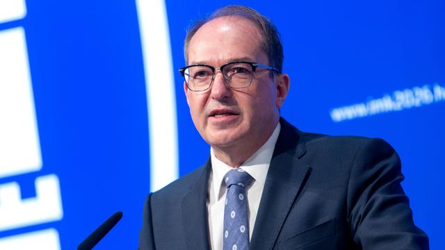Migration: Dobrindt will deutlich mehr Abschiebungen nach Afghanistan