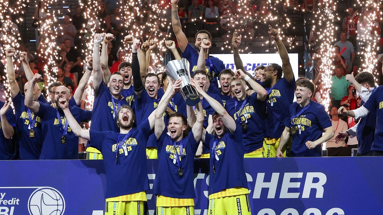 Bundesliga: Irre Aufholjagd: Alba Berlin gewinnt Meistertitel in München