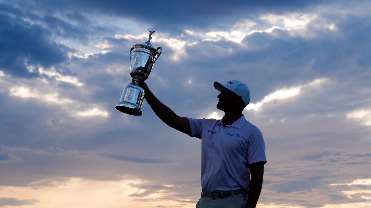 Turnier auf Long Island: Golfprofi Clark triumphiert zum zweiten Mal bei der US Open