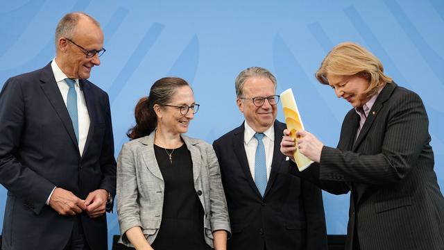 Altersvorsorge: Rente vor Runderneuerung – gegen viele Widerstände