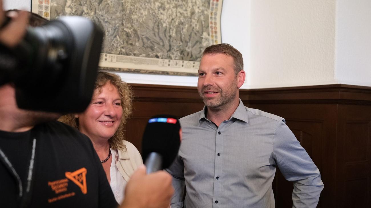OB-Wahl im Erzgebirge: Neuer OB muss warten – Einspruch gegen Wahl in Aue läuft
