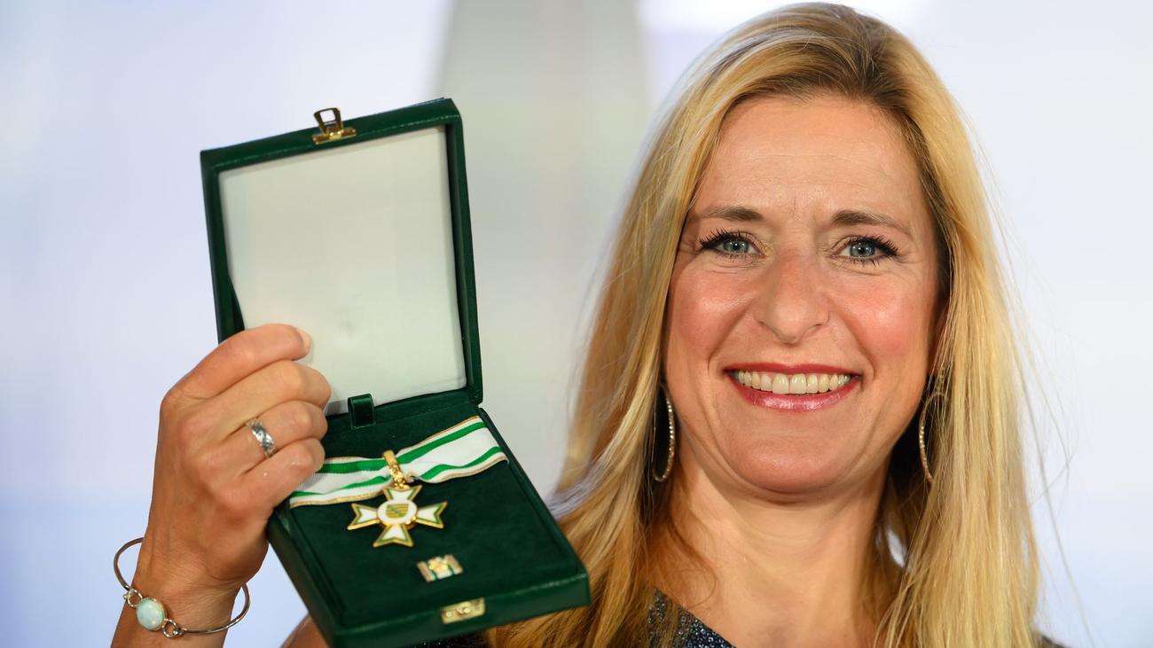 Ehrung für Volksmusik-Star: Sachsens höchste Auszeichnung für Sängerin Stefanie Hertel