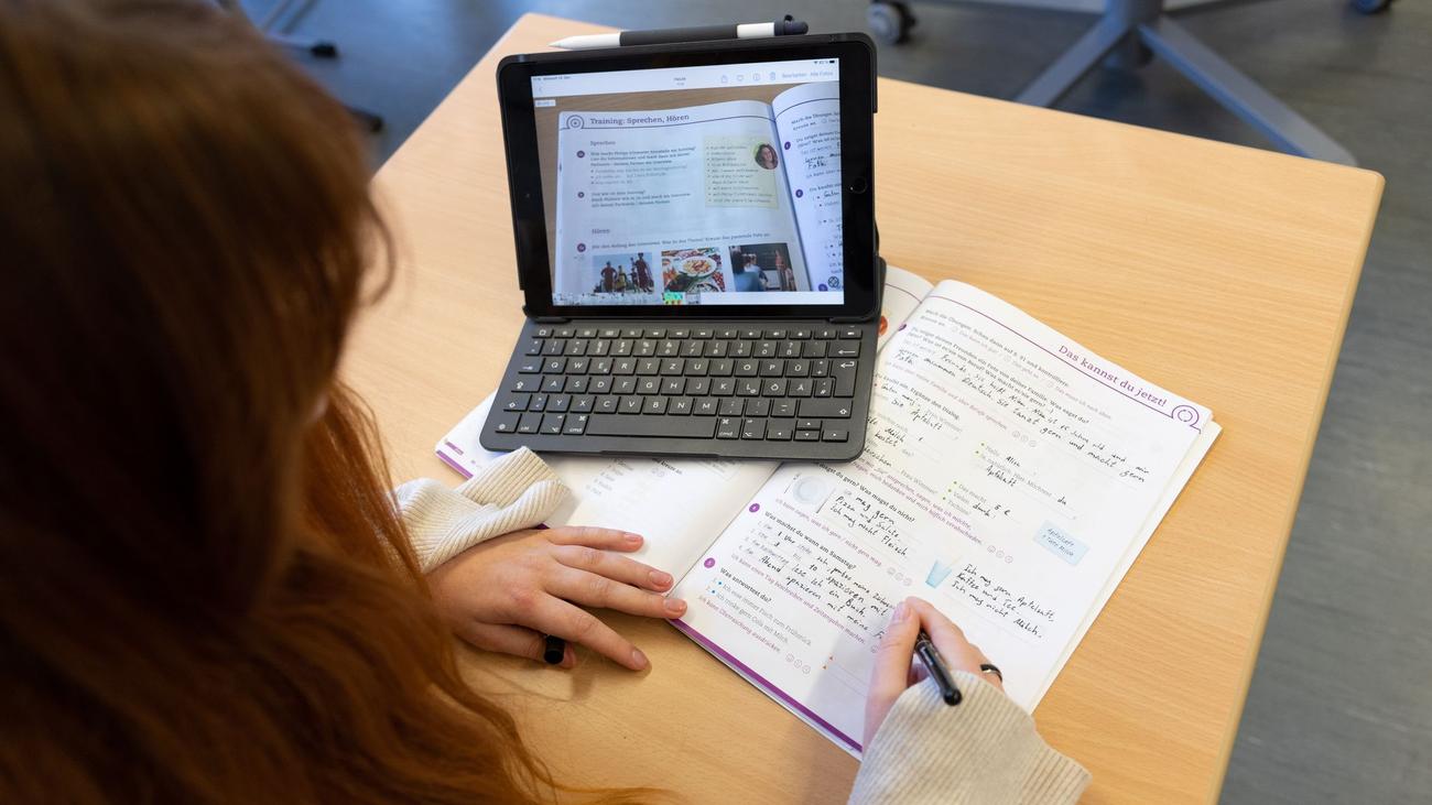 Landtag: Schüler sollen Anspruch auf Tablets bekommen