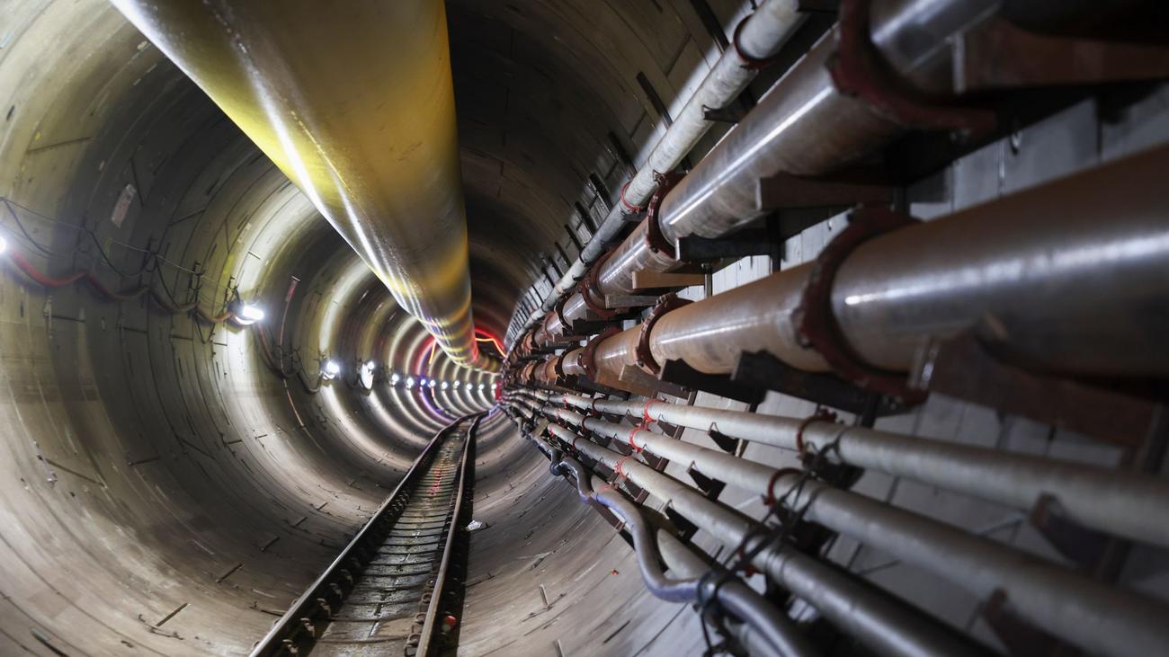 Bau: Tunnel unter der Elbe für Suedlink-Stromtrasse ist gebohrt
