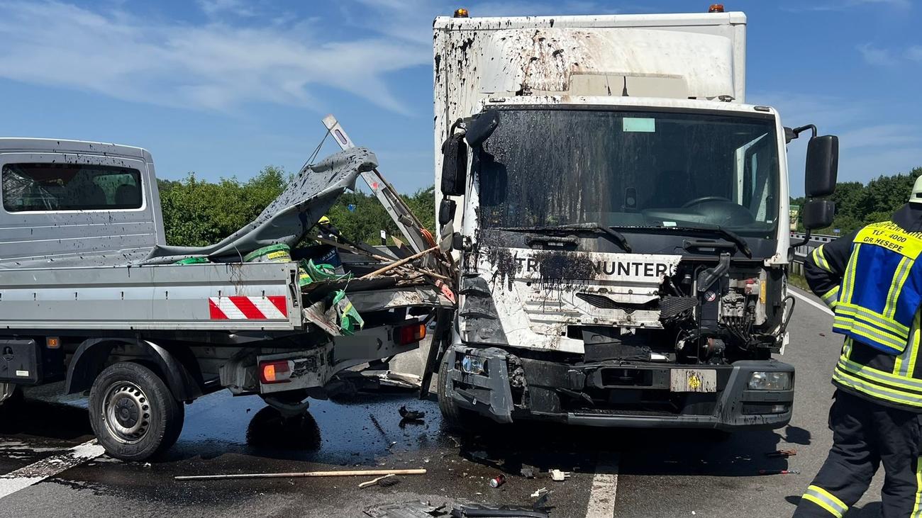 Auf Höhe einer Baustelle: Zwei Tote und mehrere Verletzte bei Unfall auf Autobahn 31