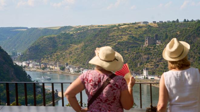 Wetter: Wer in diesen Tagen draußen unterwegs ist, muss sich auf Hitze einstellen. (Archivbild)