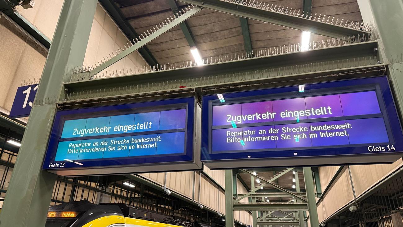 Bahnverkehr: «Fix und fertig» - Warten, hoffen, improvisieren am Bahnhof