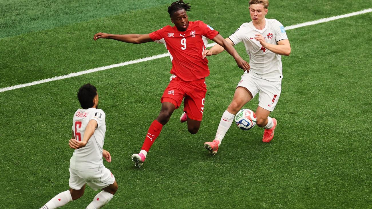WM in Vancouver: Manzambi glänzt wieder: Schweiz entreißt Kanada Gruppensieg