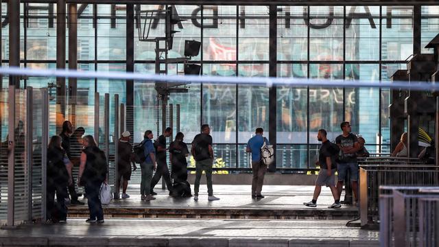 Bundesweite Bahn-Störung: NRW-Verkehrsminister kritisiert Notfallmanagement der Bahn
