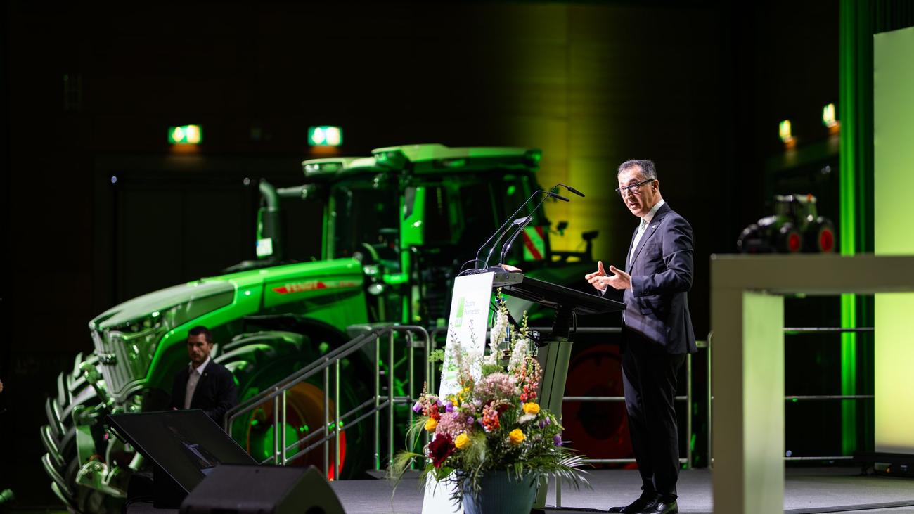 Landwirtschaft: Sondervermögen: Özdemir will Geld für heimische Tierhaltung