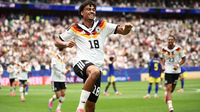 Fußball-Bundesliga: Berichte: Wechsel von Nathaniel Brown zum FC Bayern perfekt