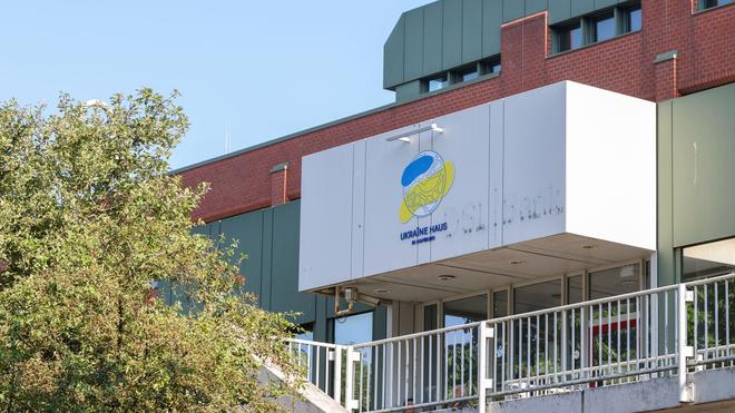 Migration: Am Morgen gibt es einen Großeinsatz an der Flüchtlingsunterkunft in Hamburg-Winterhude.