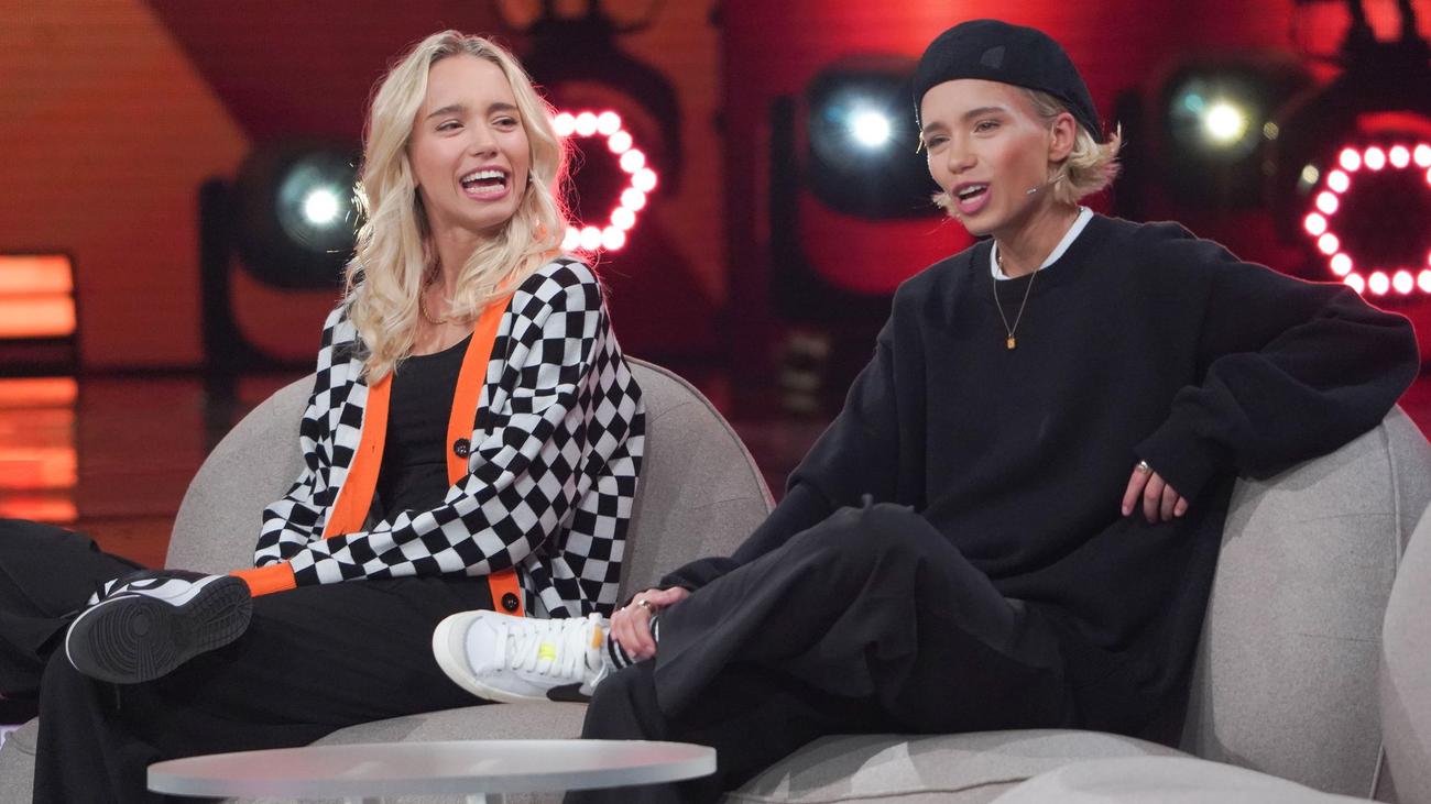 Leute: Lisa Mantler teilt Babybauch-Foto: zweites Kind unterwegs