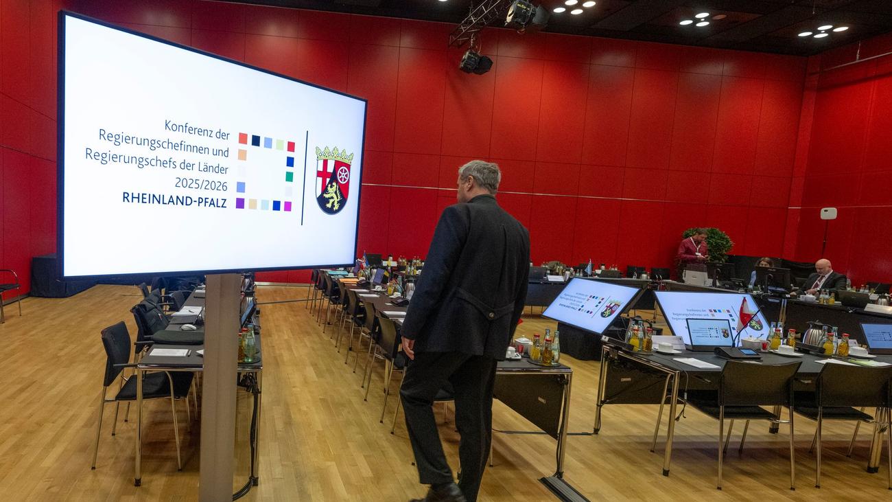 Treffen in Berlin: Merz und Länderchefs diskutieren über Finanzen