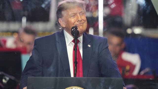 Trump Kicks Off US 250th Anniversary Celebrations with Self-Praise Amid Low Ratings