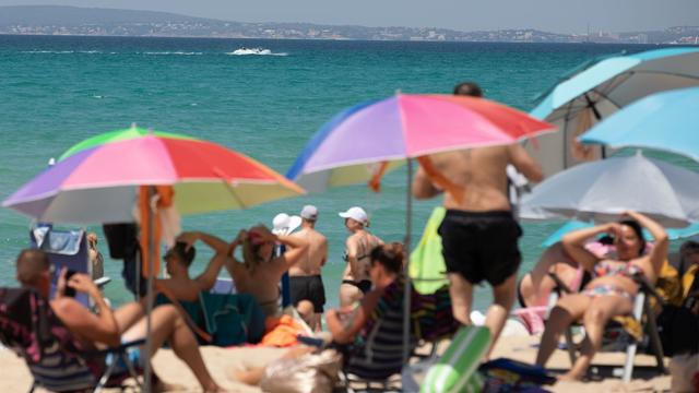 Reisesaison: Umfrage: Jeder dritte Bayer verzichtet auf Sommerurlaub