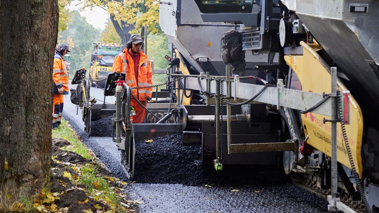 Finanzen: Verband: Jede zweite Kommune kassiert weiter Straßenbeiträge