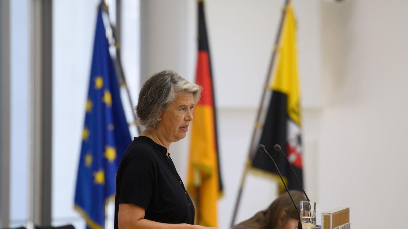 Anschlag auf Weihnachtsmarkt: Innenministerin kündigt Früherkennung gegen Risiko-Täter an