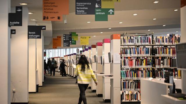 Berlin library cancels weekend events due to heat