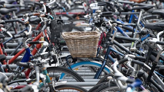 Bahnhofsanalyse Rad: Mehr als jeder dritte Bahnhof ohne sichere Fahrradplätze